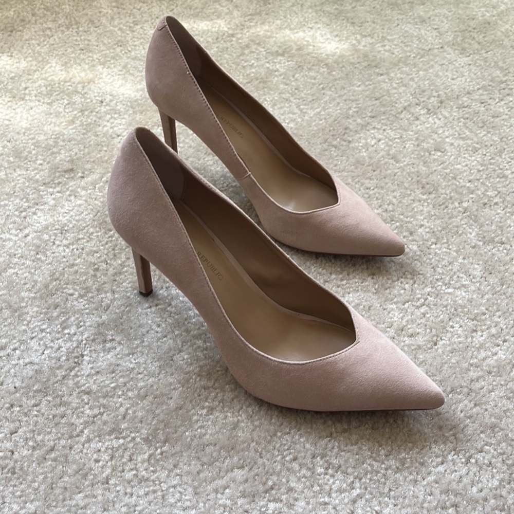 Banana Republic Pink Suede Heels